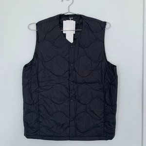 Uniqlo Down Vest BNWT